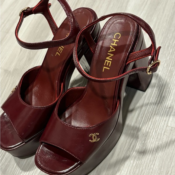 CHANEL Burgundy Heels with Platform and Ankle Strap - Picture 1 of 4